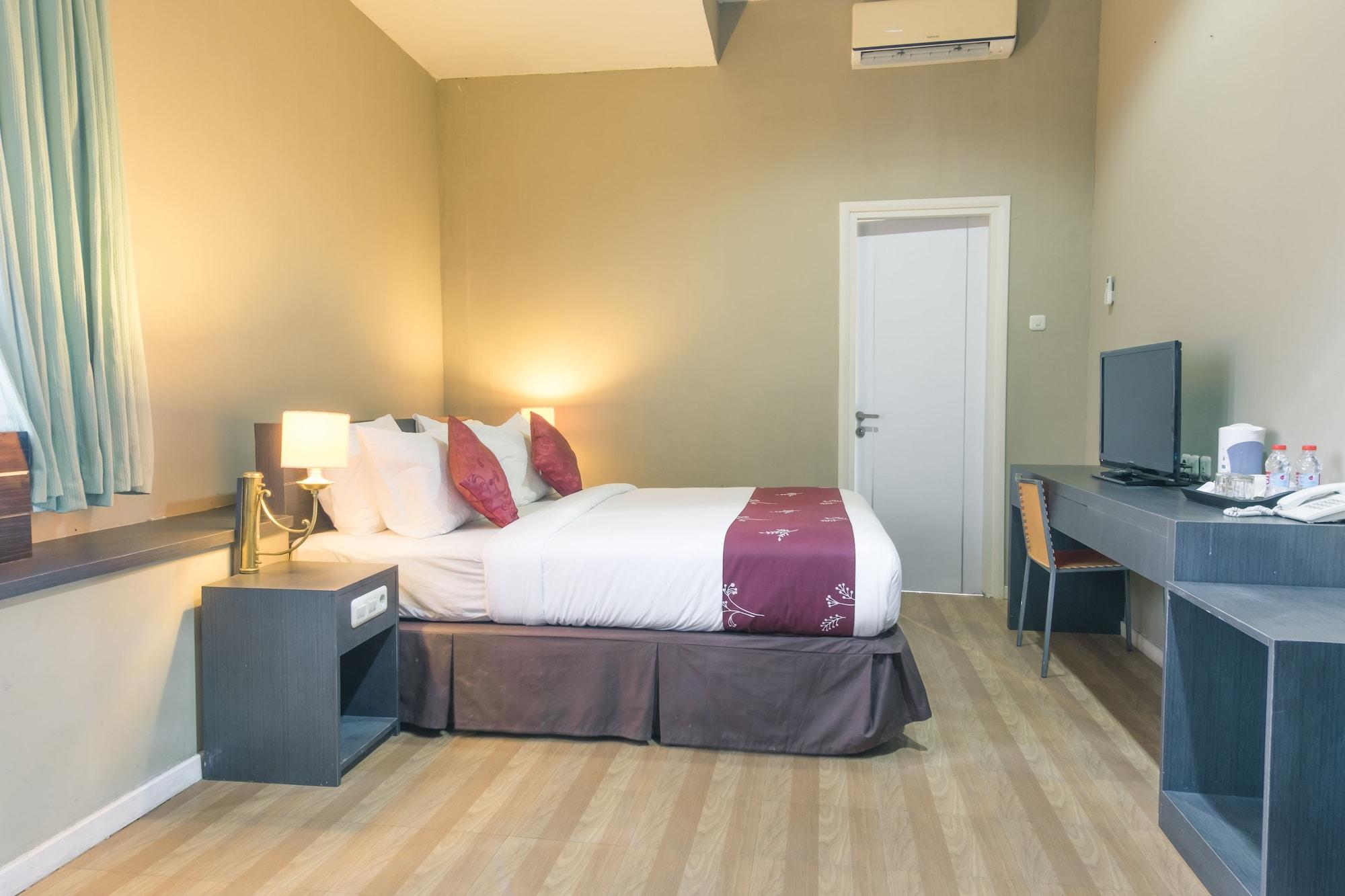 Reddoorz @ Sunset Point Seminyak Hotel Ngoại thất bức ảnh