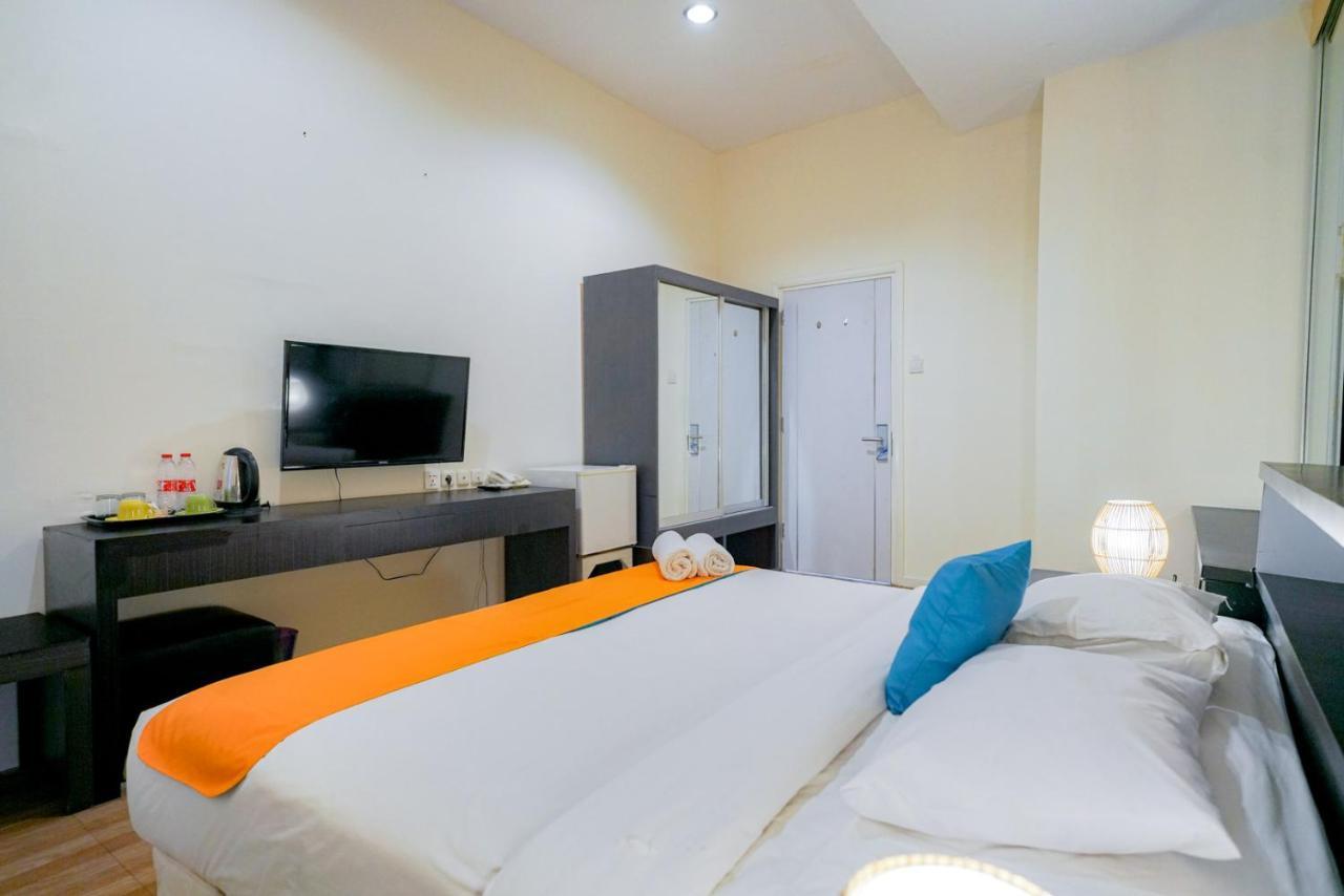 Reddoorz @ Sunset Point Seminyak Hotel Ngoại thất bức ảnh