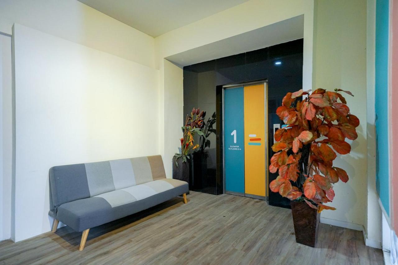 Reddoorz @ Sunset Point Seminyak Hotel Ngoại thất bức ảnh