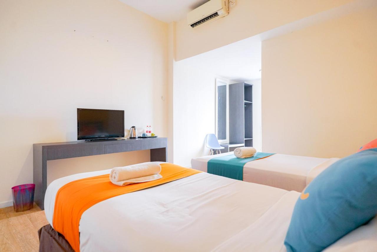 Reddoorz @ Sunset Point Seminyak Hotel Ngoại thất bức ảnh