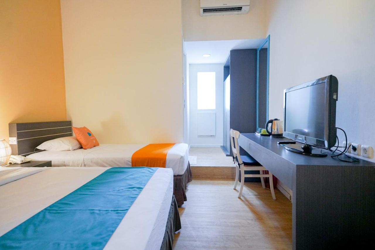 Reddoorz @ Sunset Point Seminyak Hotel Ngoại thất bức ảnh