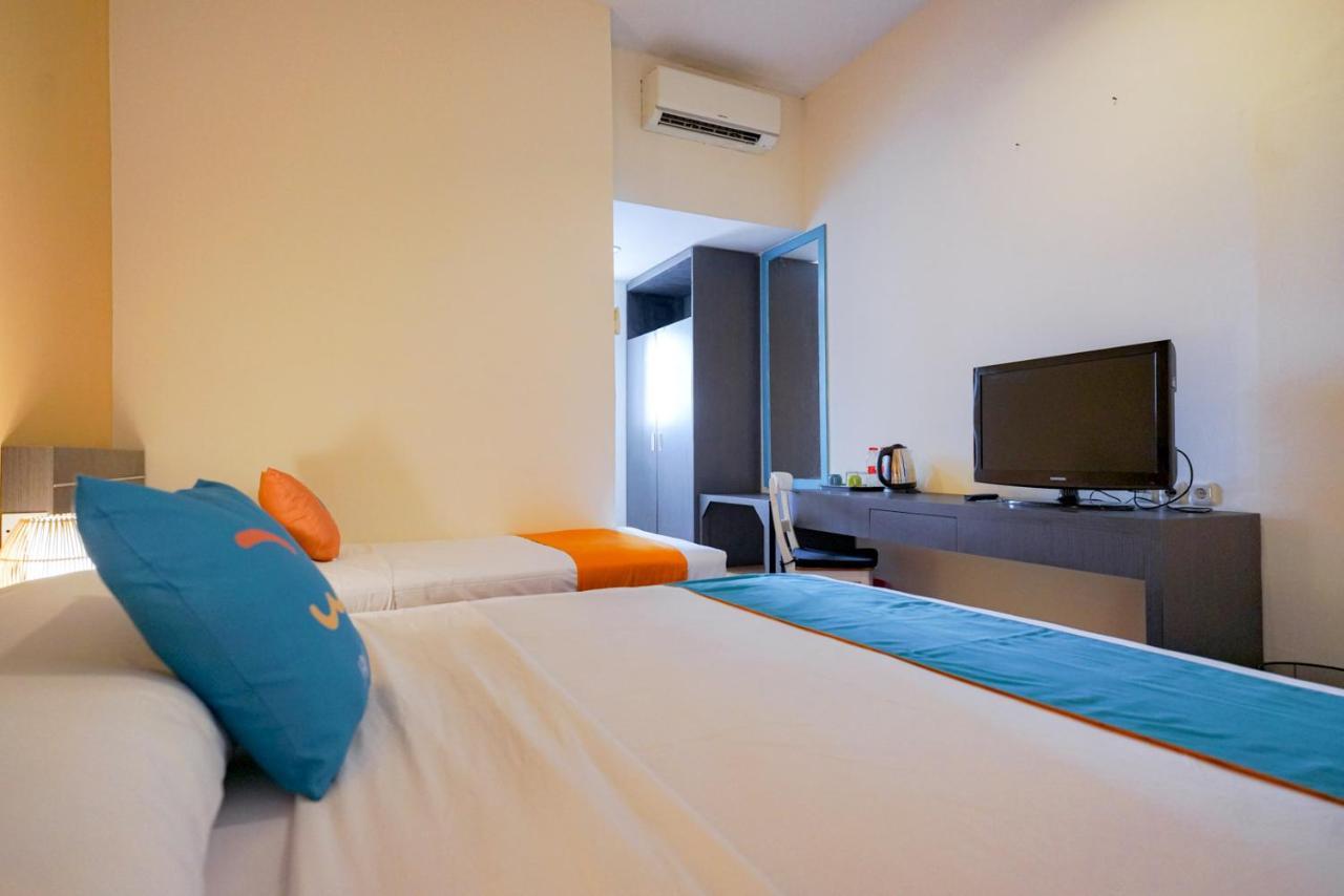 Reddoorz @ Sunset Point Seminyak Hotel Ngoại thất bức ảnh