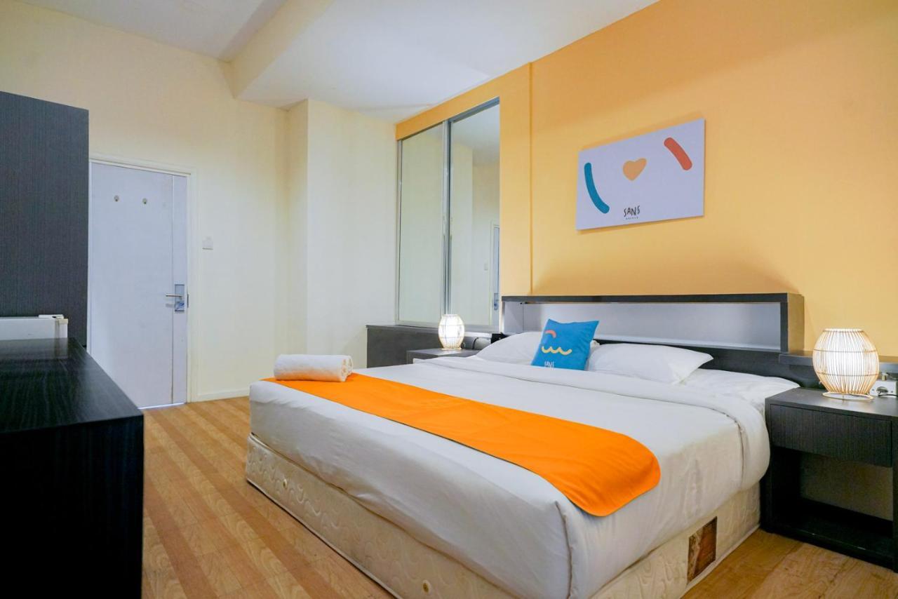 Reddoorz @ Sunset Point Seminyak Hotel Ngoại thất bức ảnh