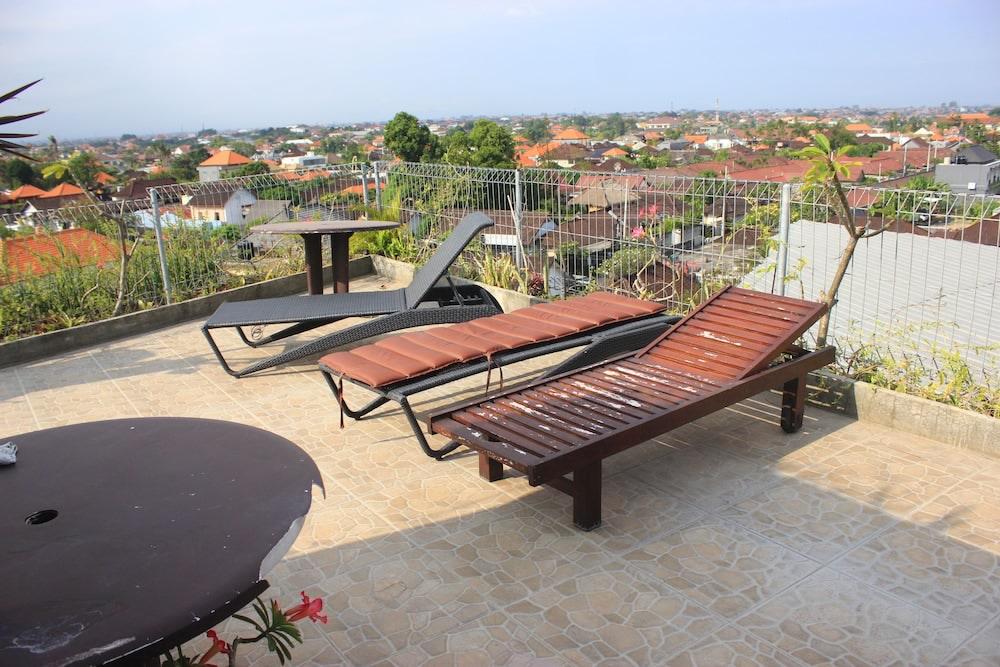Reddoorz @ Sunset Point Seminyak Hotel Ngoại thất bức ảnh